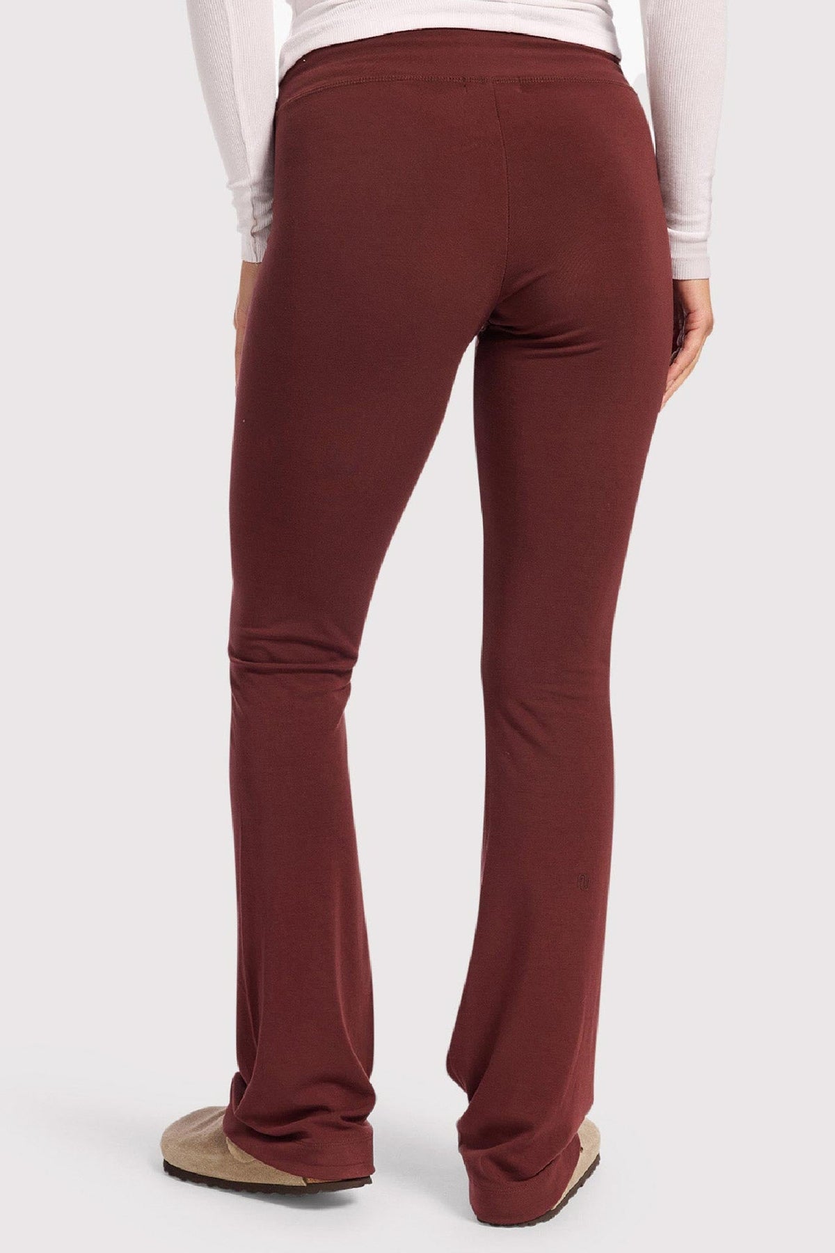 Dynamic Flare Stretch Pants