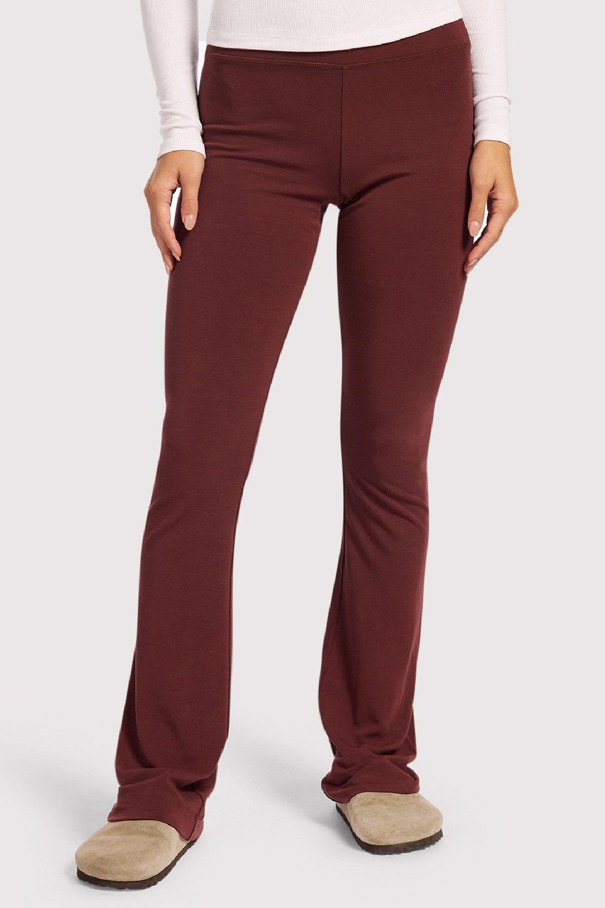 Dynamic Flare Stretch Pants