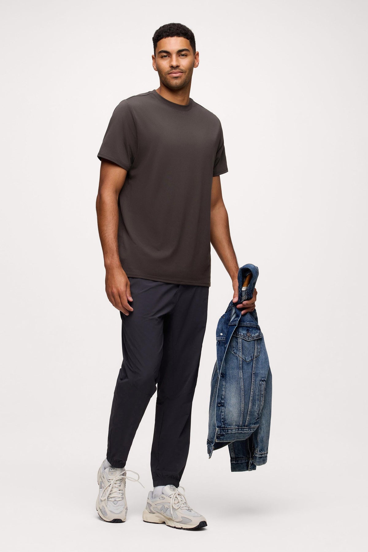 ‌Performance-Fit Drawstring Pants